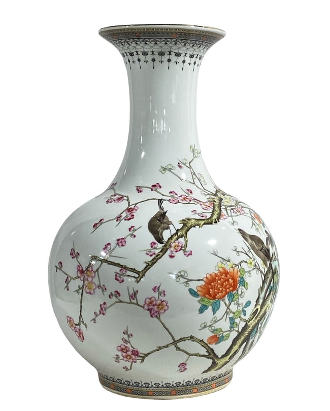 # 3478 Large Chinoiserie Porcelain Onion Shaped Vase 22.5" H