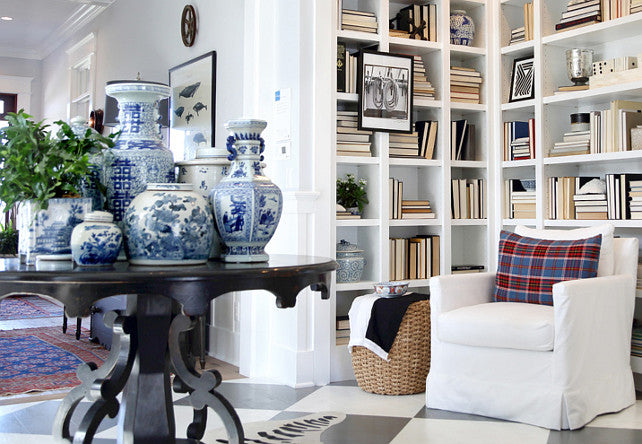 #3209 Ming Style Chinoiserie Blue and White Vase/Cachepot 11" H