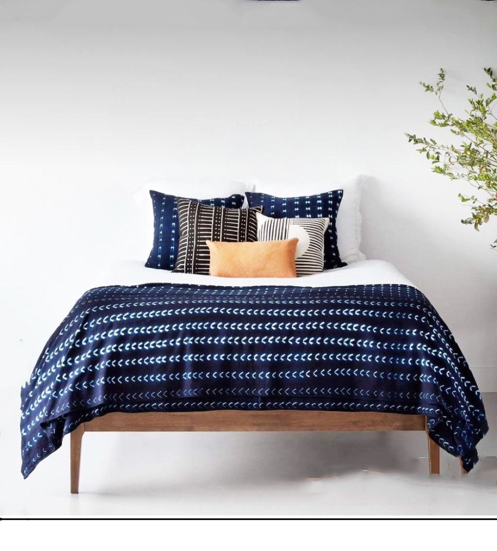 #7160 Fine Indigo Cloth - Mossi Tribe Burkina Faso 67" H by 40" W