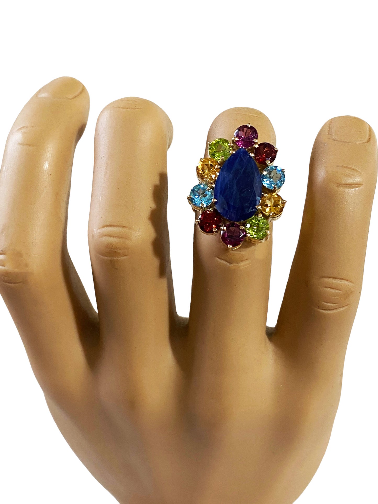 #881 Superb 18K Gold Sapphire Ring w / Assorted colored Brazilian stones 4.60 carats