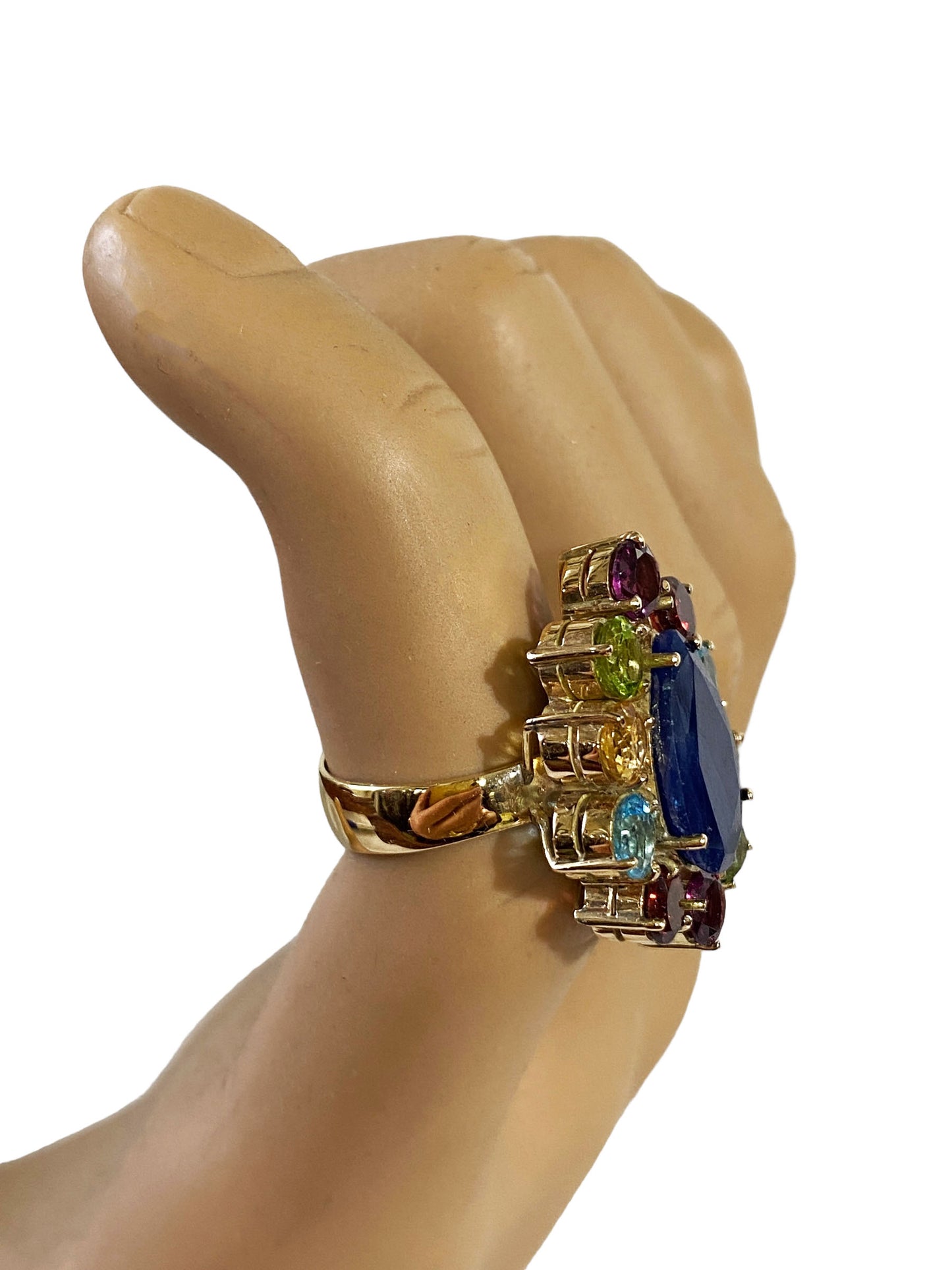 #881 Superb 18K Gold Sapphire Ring w / Assorted colored Brazilian stones 4.60 carats