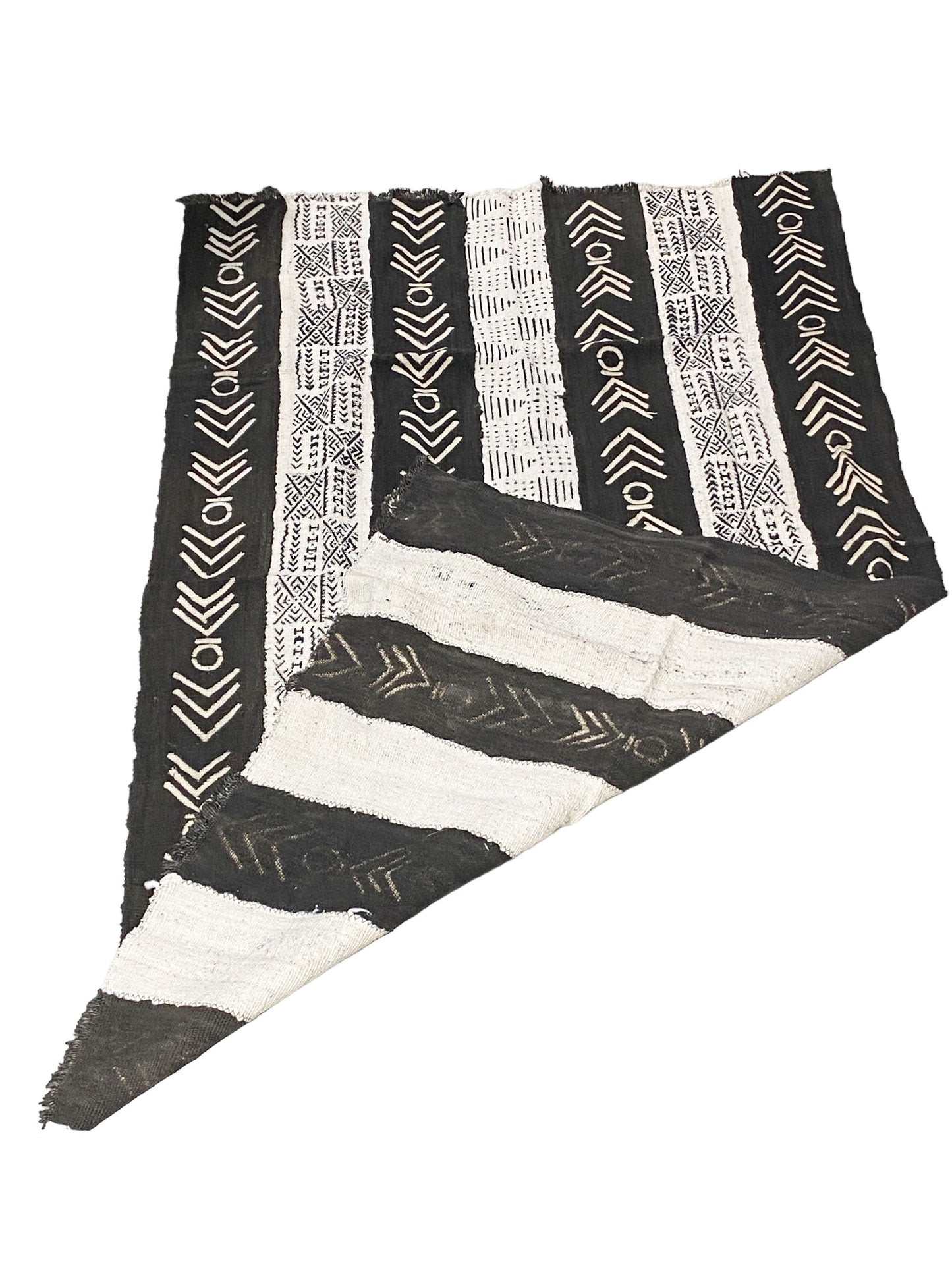 # 5731 African Black and White Mud Cloth Textile Mali 62" by 38"