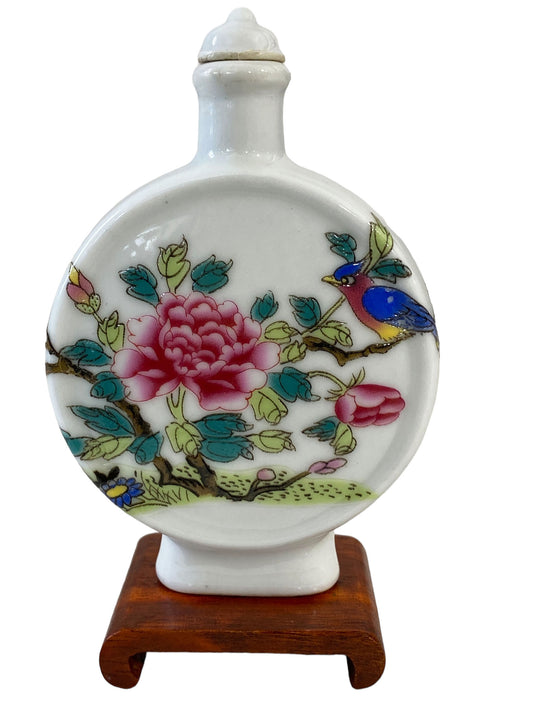 #4074 Vtg Chinoiserie Colorful Famille Rose Snuff Bottle 4.75" H W/Stand