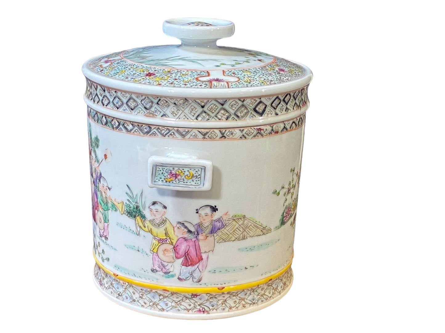 # 3455 Chinoiserie Famille Rose Porcelain Tea Canister 8.5" H