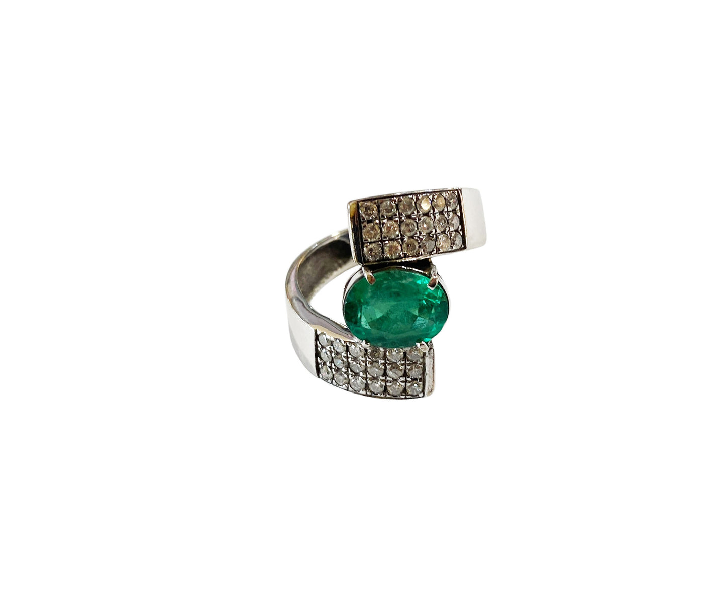 #7141 Elegant Colombian Emerald and Diamond Ring