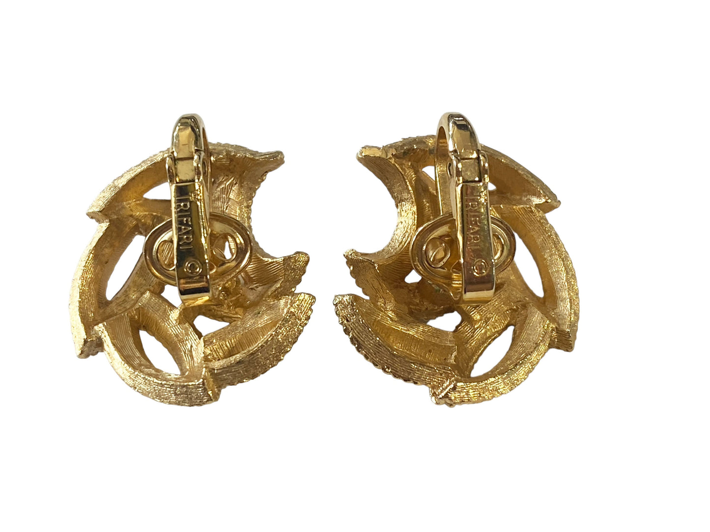 #6116 Crown Trifari Gold Tone Clip On Earrings Vintage