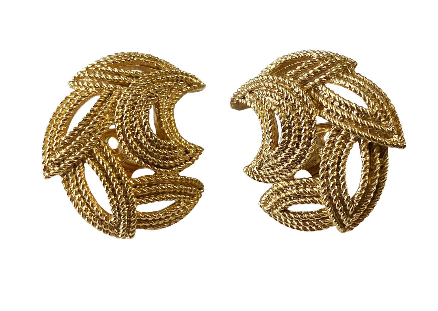 #6116 Crown Trifari Gold Tone Clip On Earrings Vintage