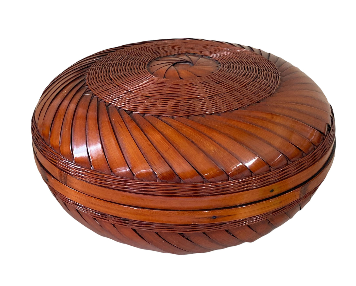 #6233 Vintage Chinoiserie Round Woven Bamboo Lidded Basket 9.5" Diameter