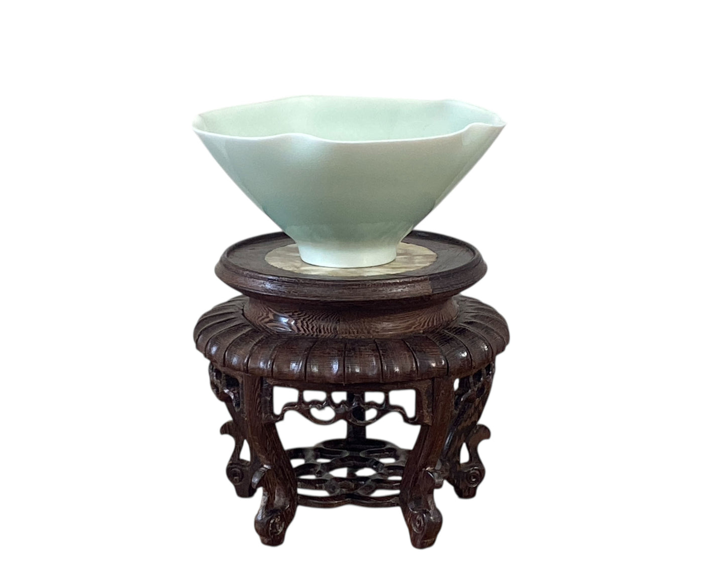 #6813 Chicken Wing Wood Stand W/ Schooler Stone 5.25" H