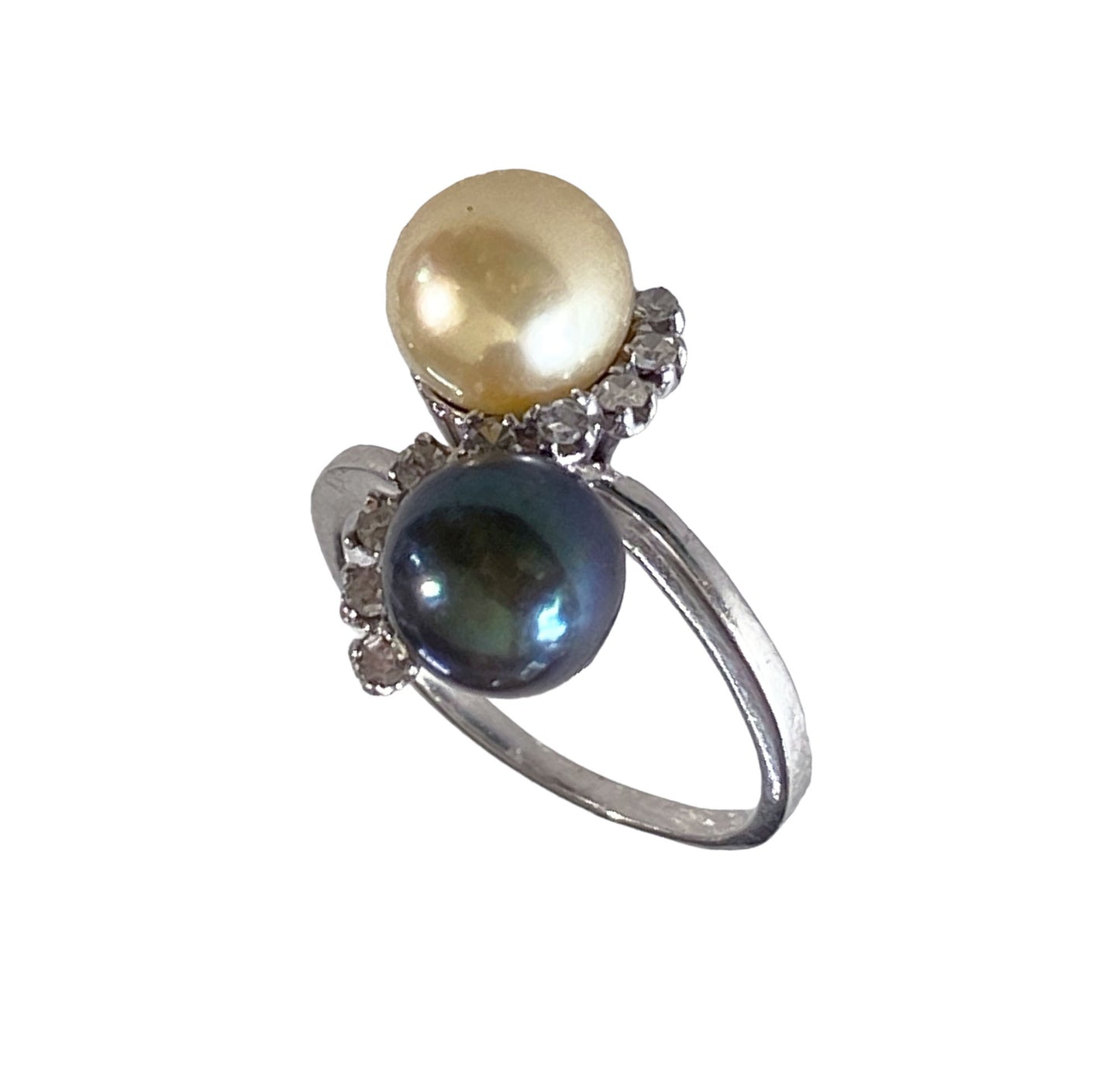 #4879 Retro Platinum Fresh Cultured Black & White Pearls and Diamonds Ring Sz 6.5