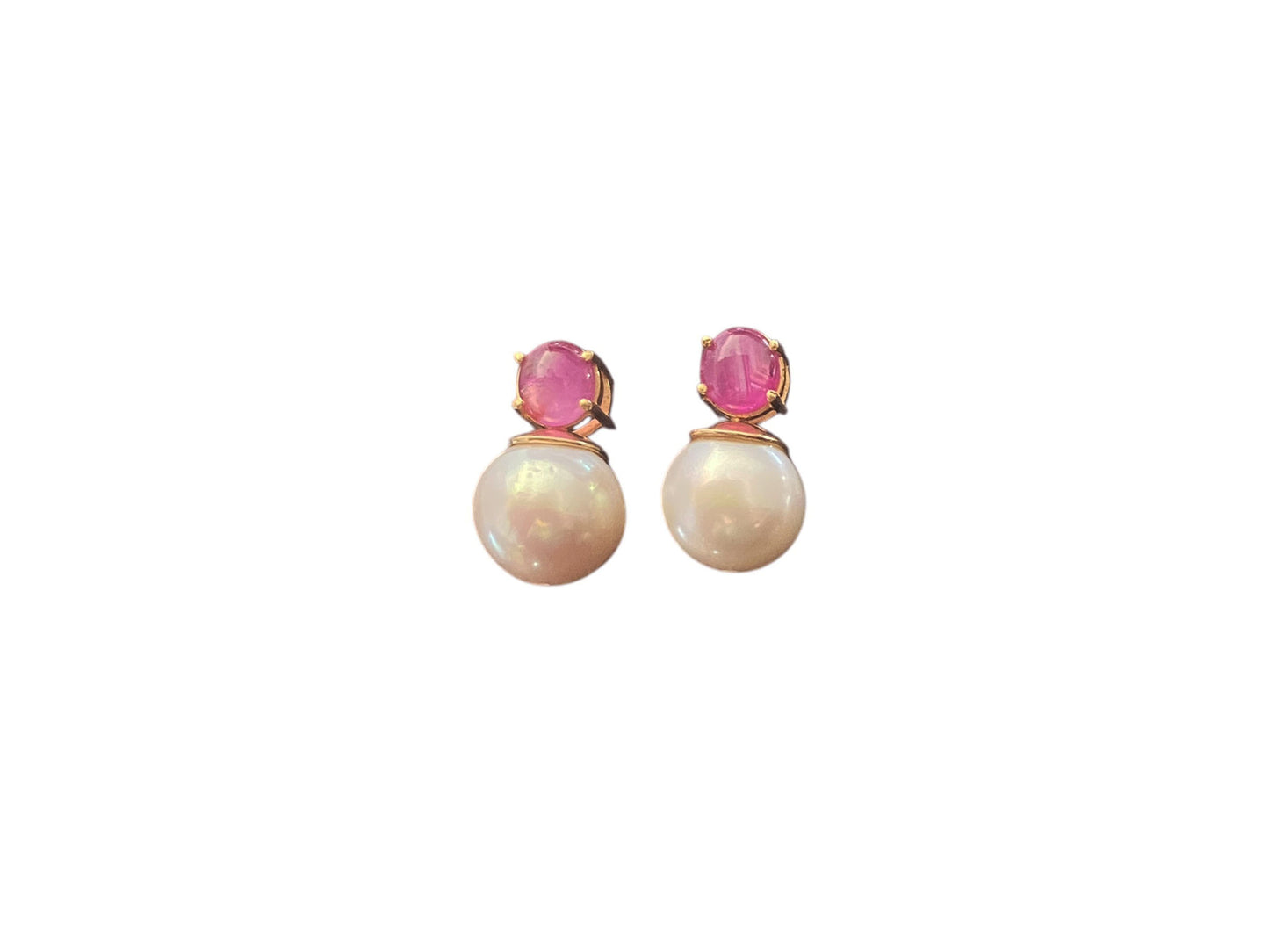 #6322 Elegant Earrings 18k gold with pearls, rubies