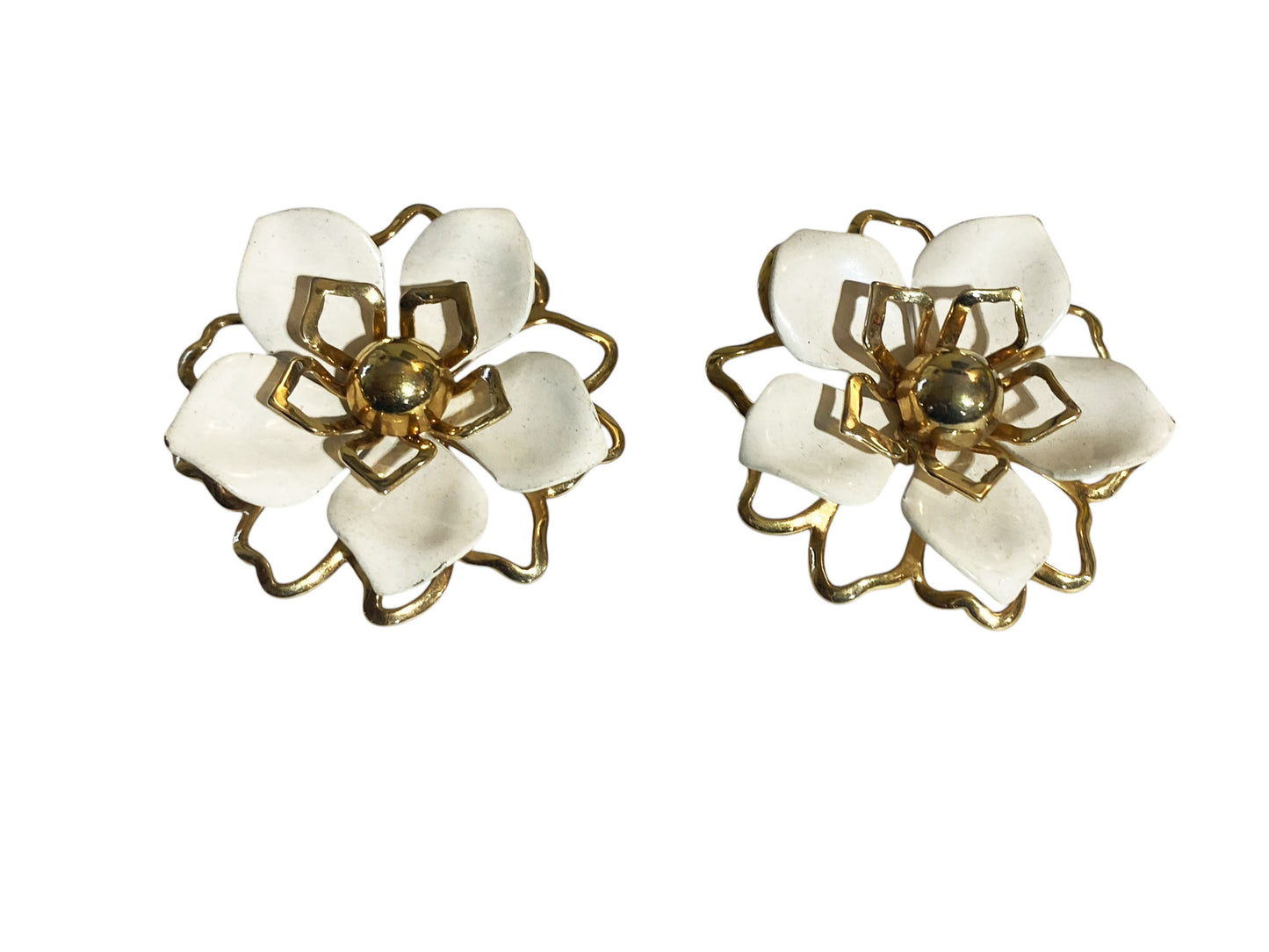 #6308 Vintage Signed Emmons Off White Enamel Gold Tone Clip On Earrings