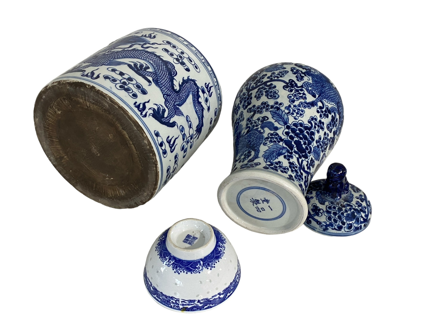 #7249 Set of Three Blue And White Ginger Jar/ Cachepot/Bowl