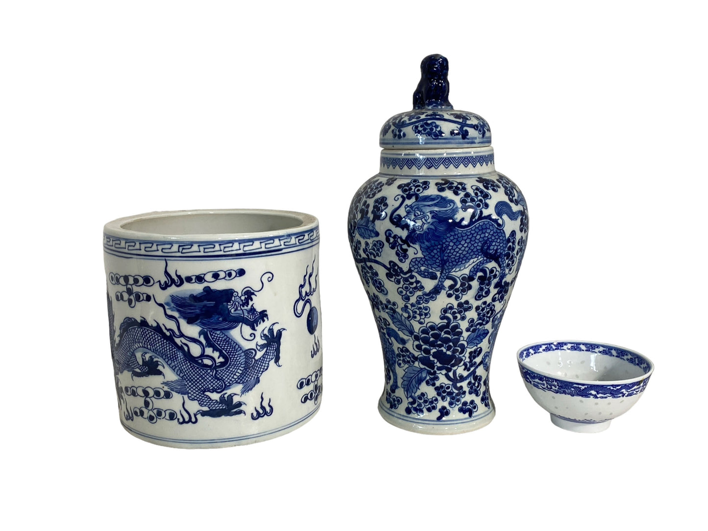 #7249 Set of Three Blue And White Ginger Jar/ Cachepot/Bowl