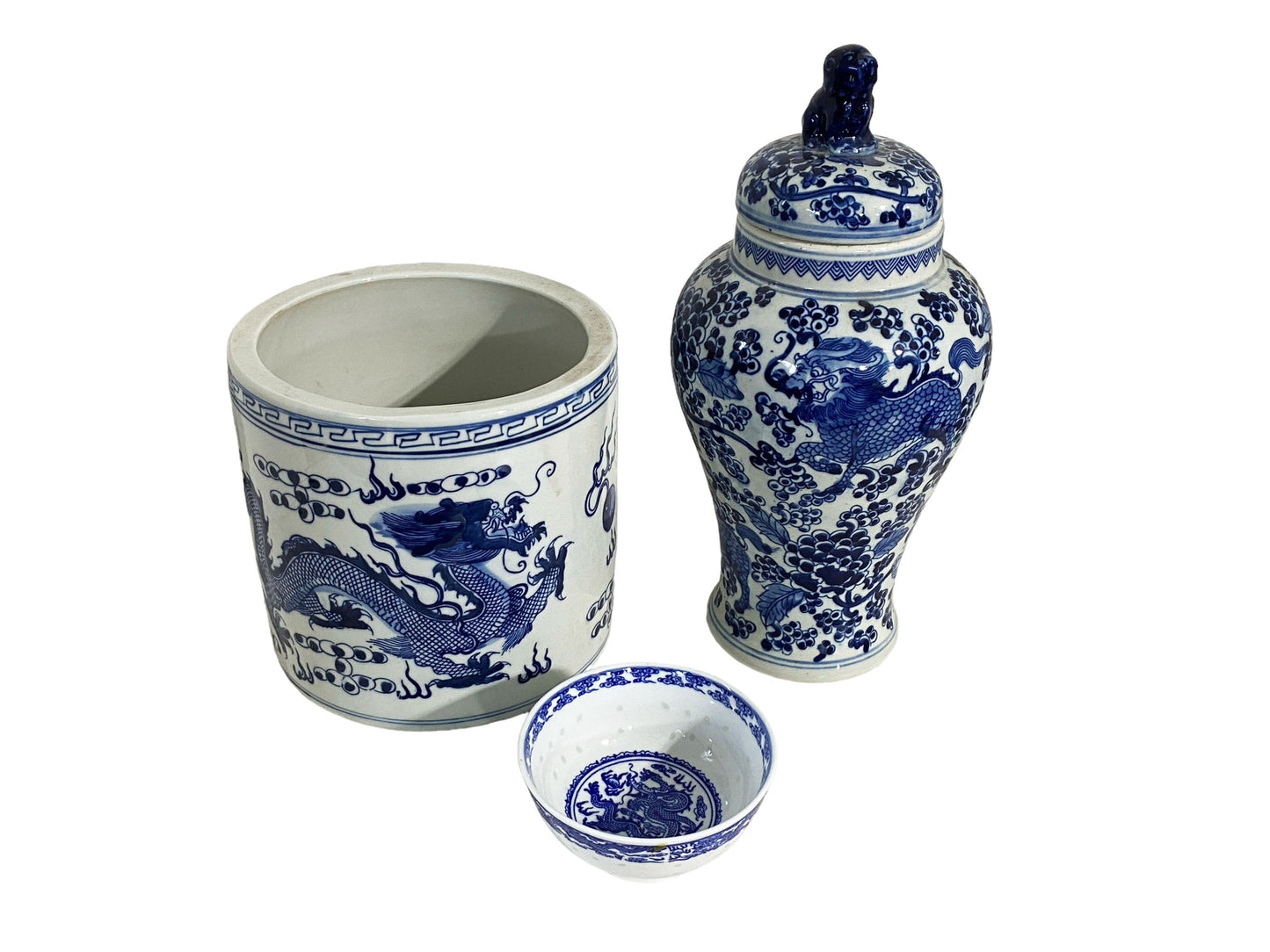 #7249 Set of Three Blue And White Ginger Jar/ Cachepot/Bowl