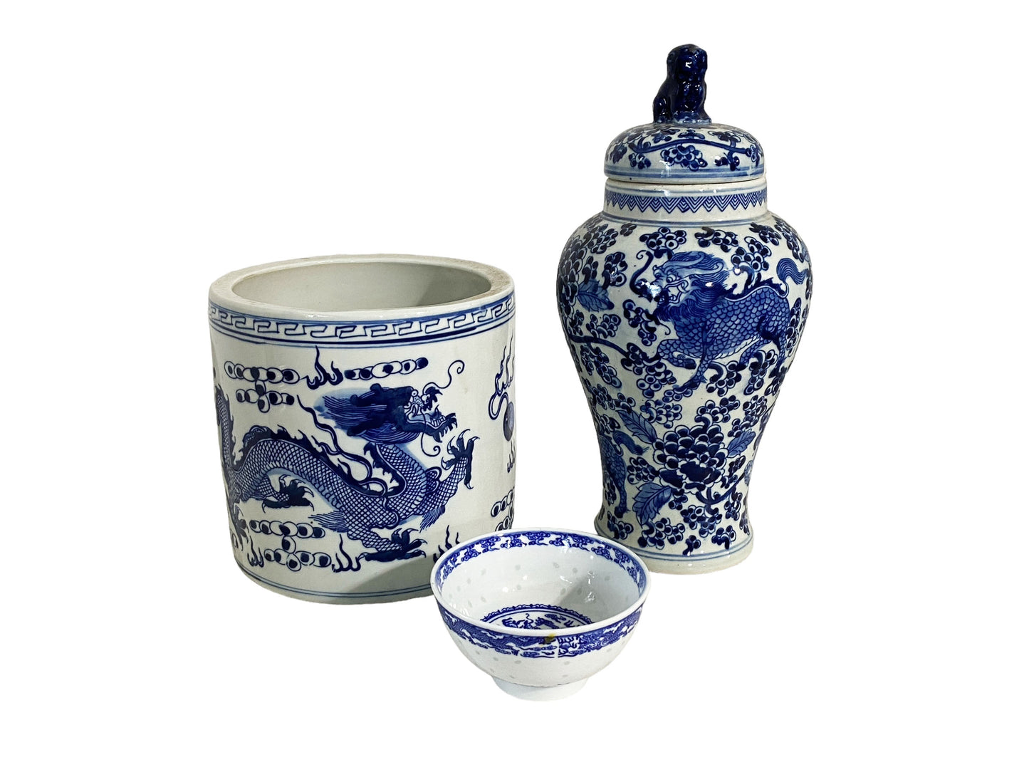 #7249 Set of Three Blue And White Ginger Jar/ Cachepot/Bowl