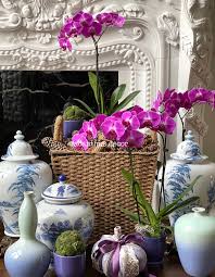 #2350 Stunning Chinese Blue & white Porcelain Hand-Painted Vase 23' H