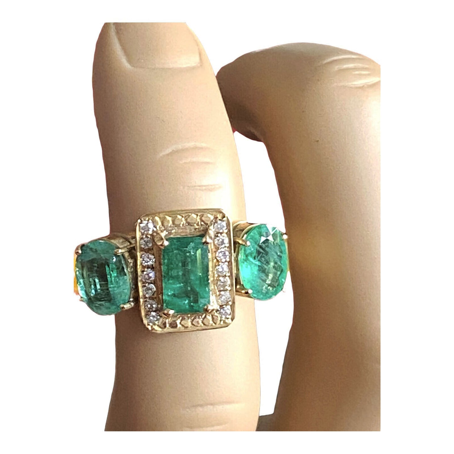 #4873 Retro18 K Gold Emerald and Diamond 3 Stone Ring