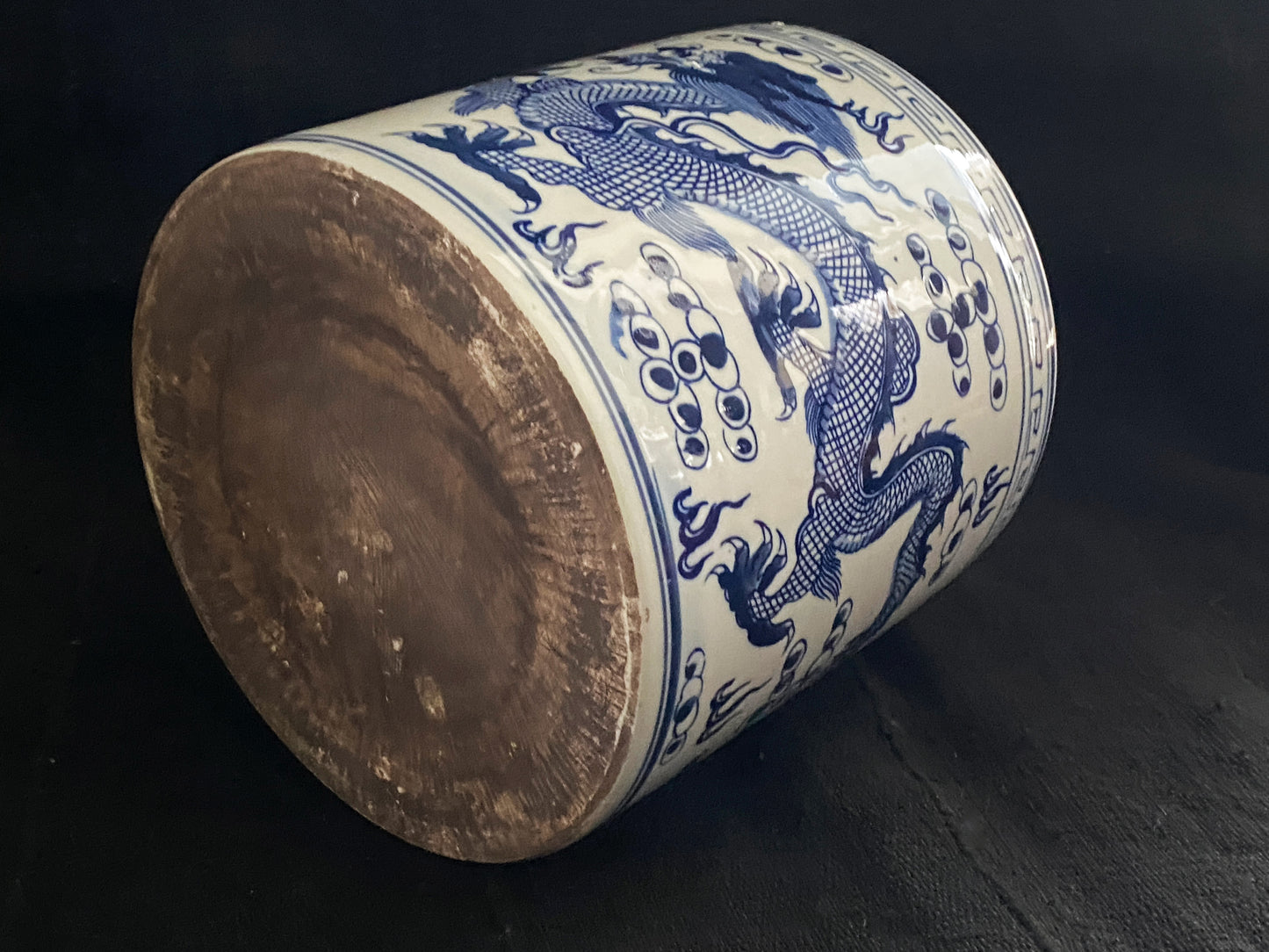 #3138 Chinoiserie Blue & White Brush Holder/Cachepot 7.25" H