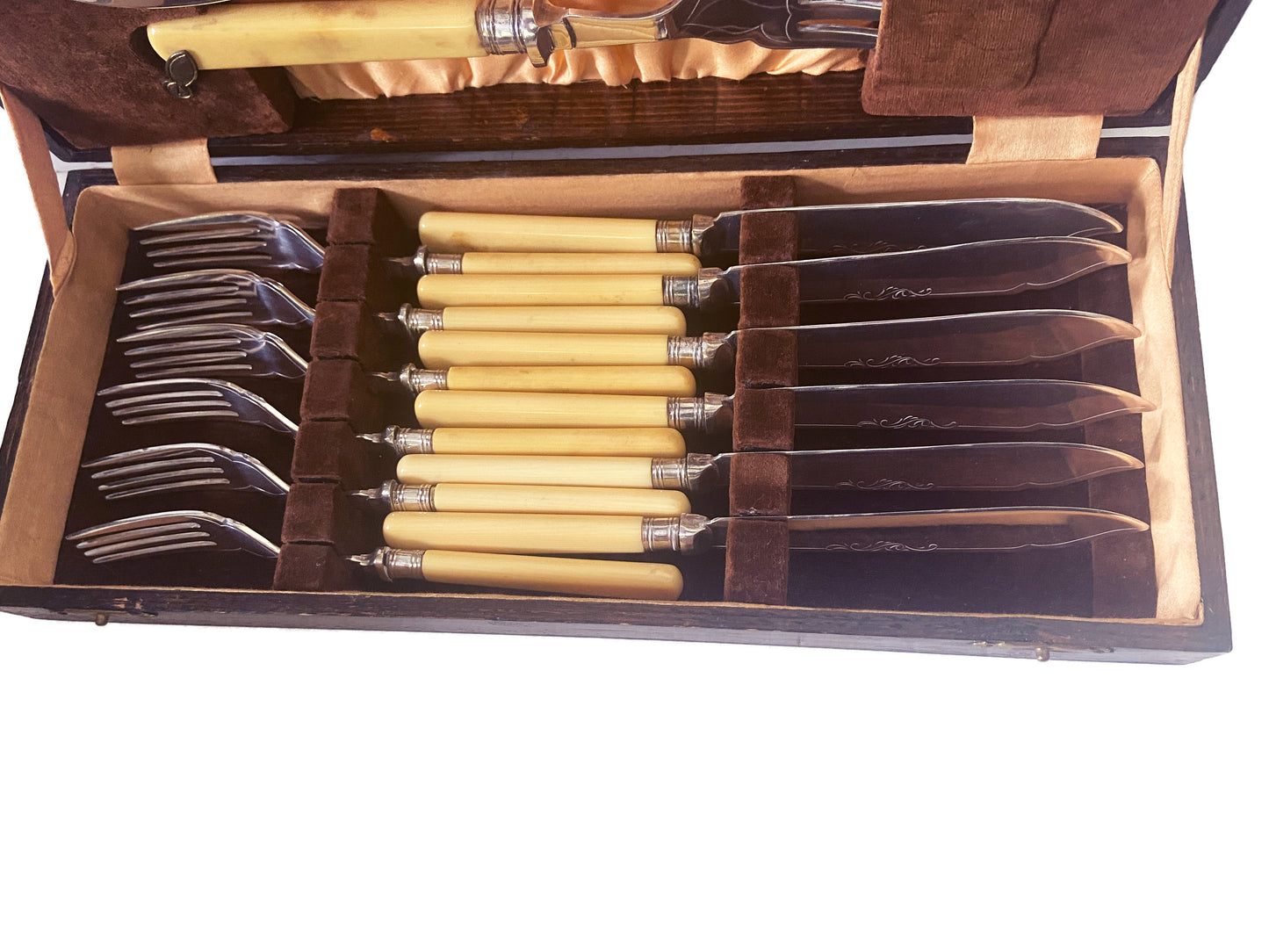 #3605 Epns Engraved Fish Flatware Set for 6