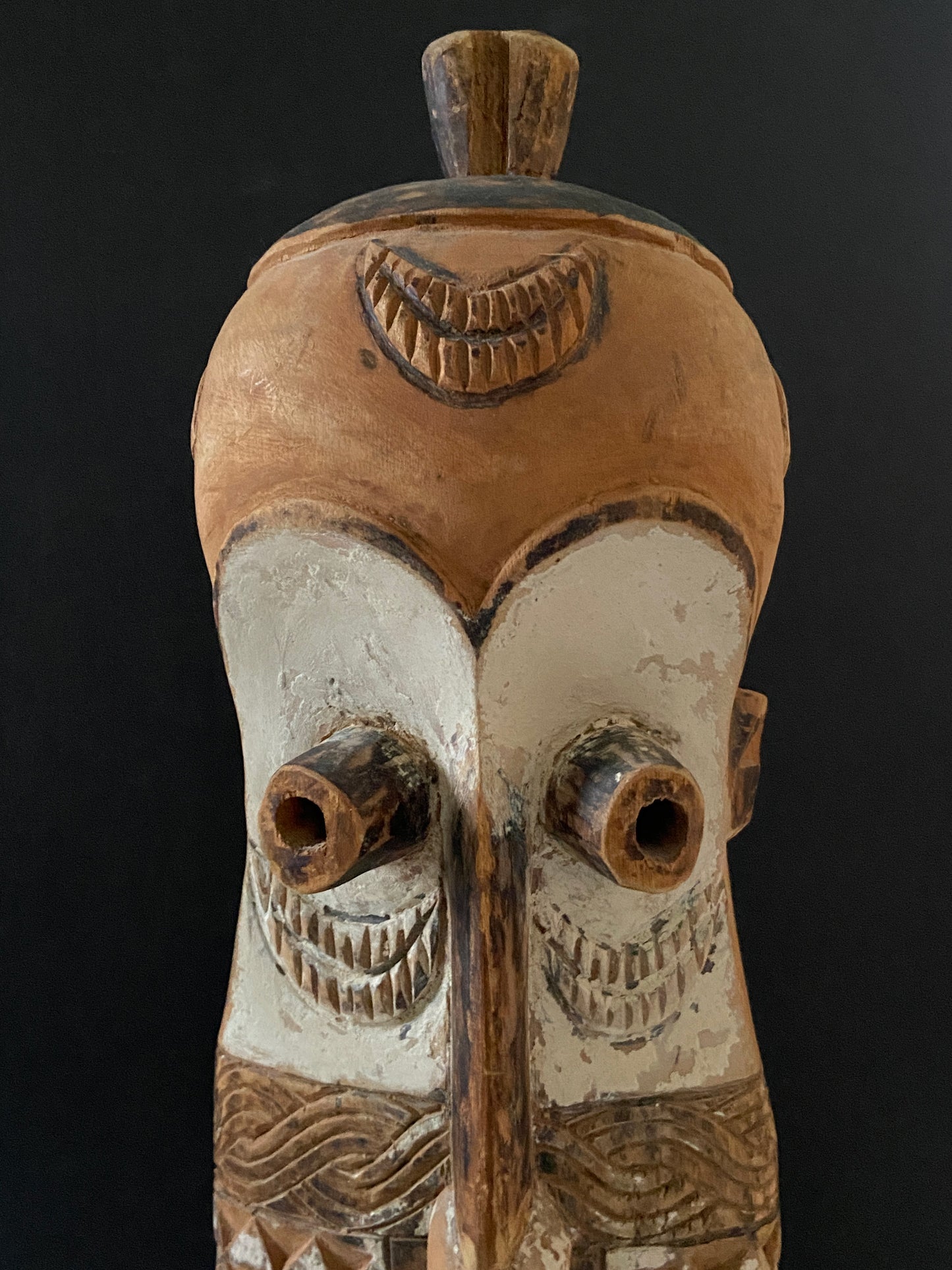 #2244 Primitive Old Congolese DRC Bembe Casque Mask Fizi Congo 20" H