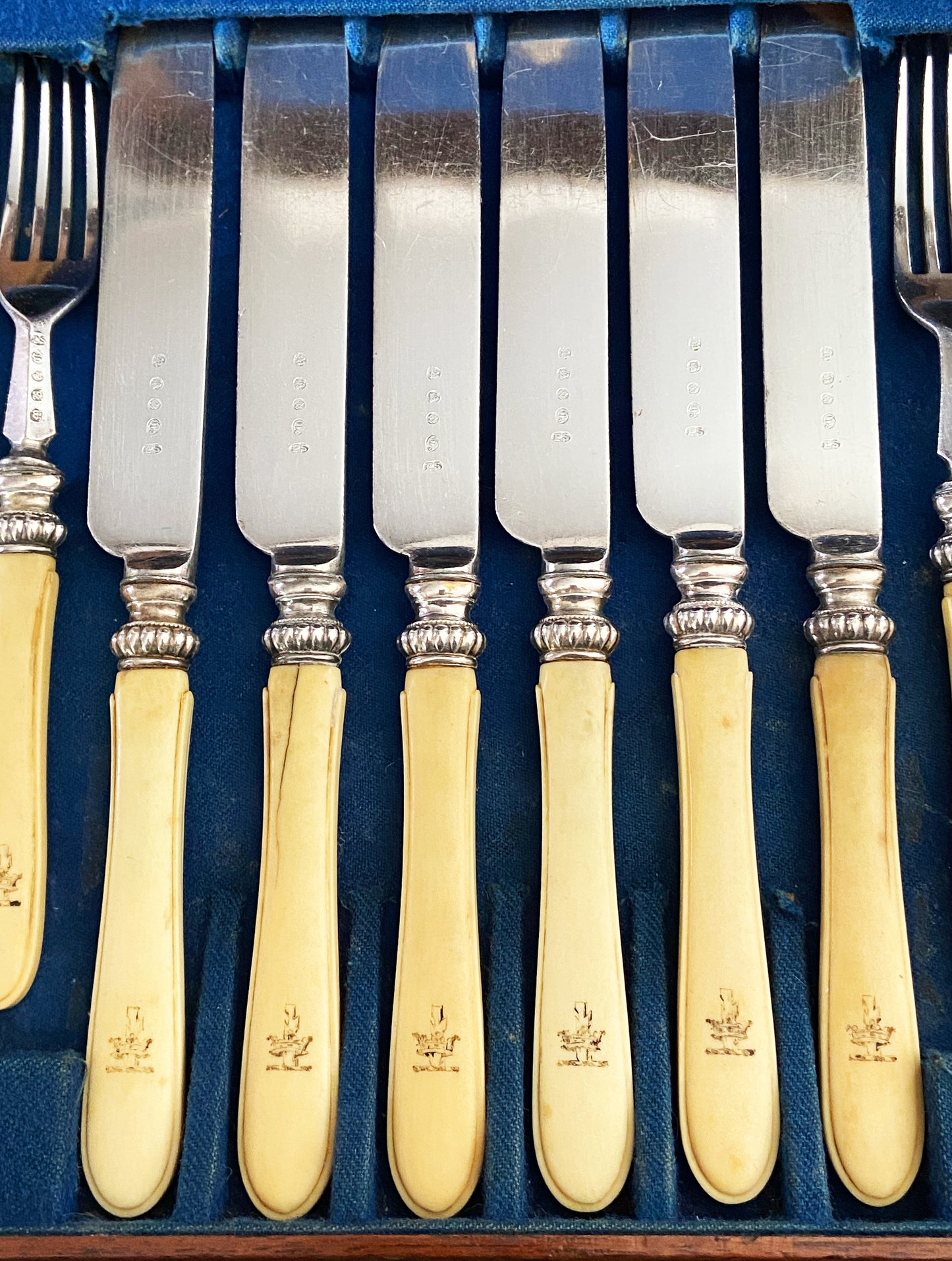 #3602 Antique Reed Cambridge Desert Flatware Set of 36 in a Box