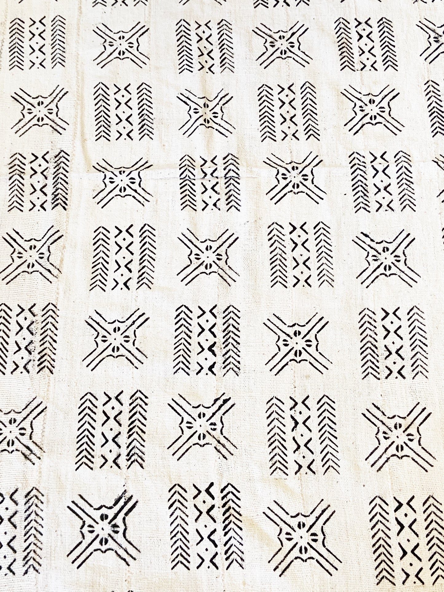 African Bogolan Black & White Mud Cloth Textile # 3080