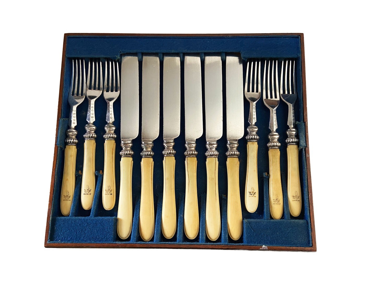 #3602 Antique Reed Cambridge Desert Flatware Set of 36 in a Box
