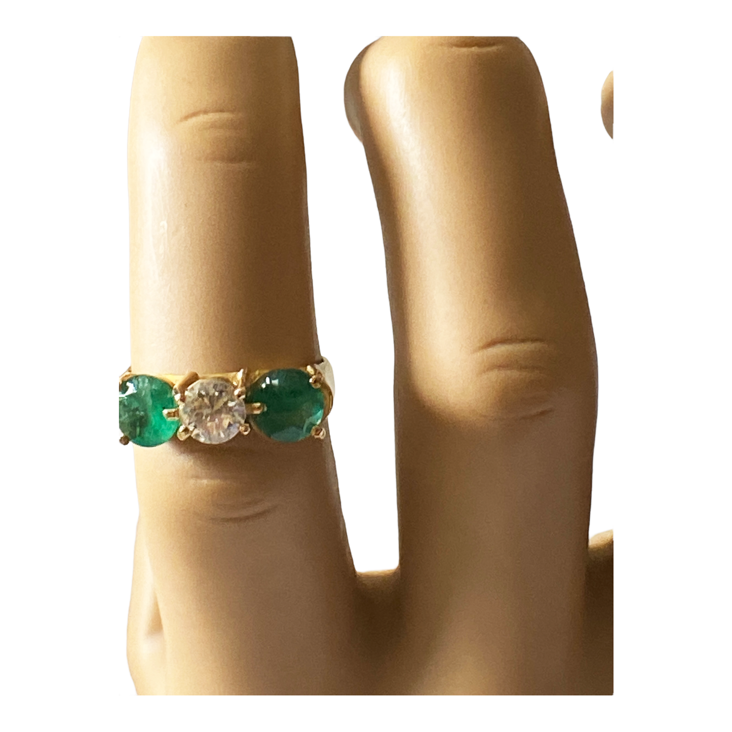 #4866 Superb 18k  Diamond and Emerald three stones Ring Size 8.5