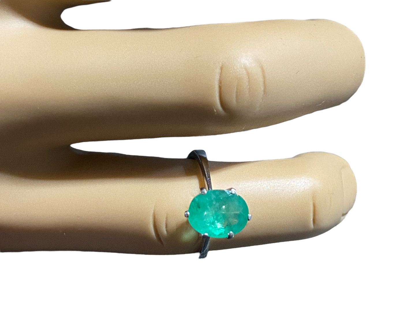 #4874 Retro 18 K White Gold Emerald One Stone Ring Size 5