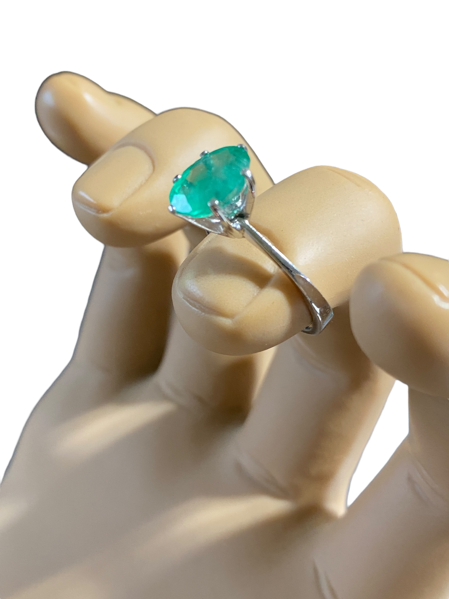 #4874 Retro 18 K White Gold Emerald One Stone Ring Size 5