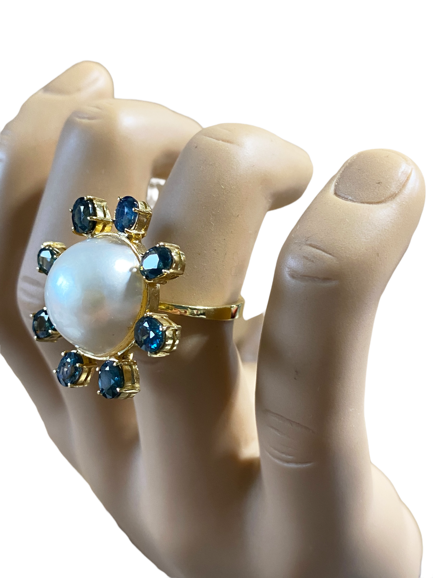 #2013 Retro 18 KT  Yellow Gold Maube Pearl & Sapphire  Ring