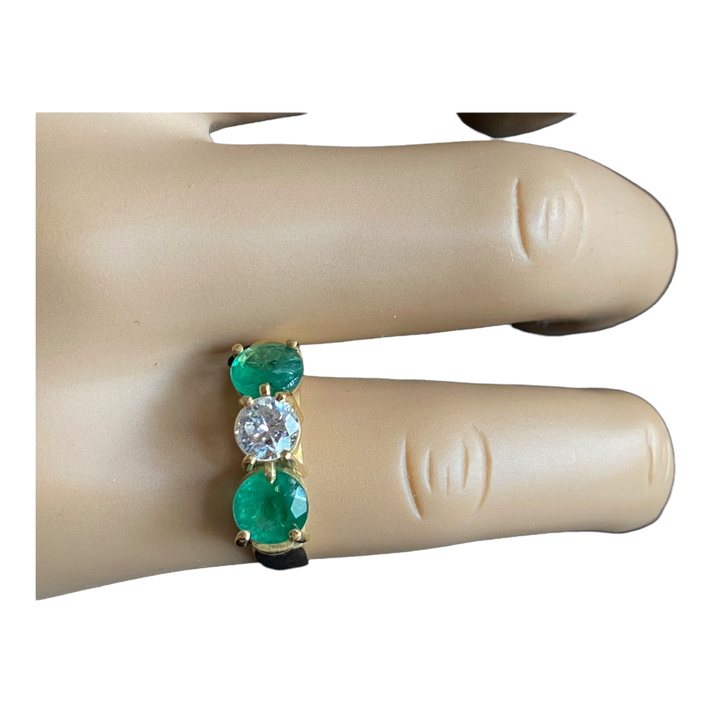 #4866 Superb 18k  Diamond and Emerald three stones Ring Size 8.5