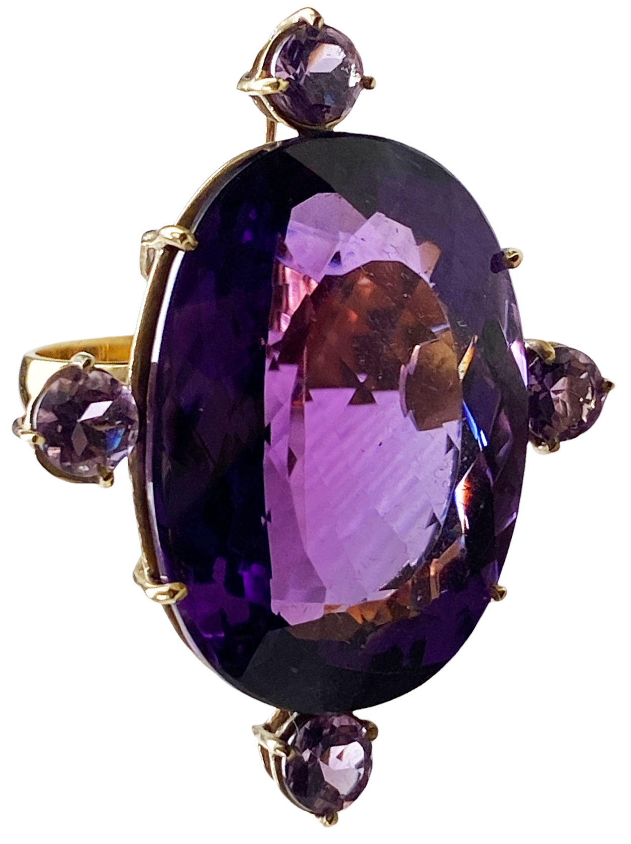 #4864  18Kt Gold Brazilian Fine Oval Amethyst Ring