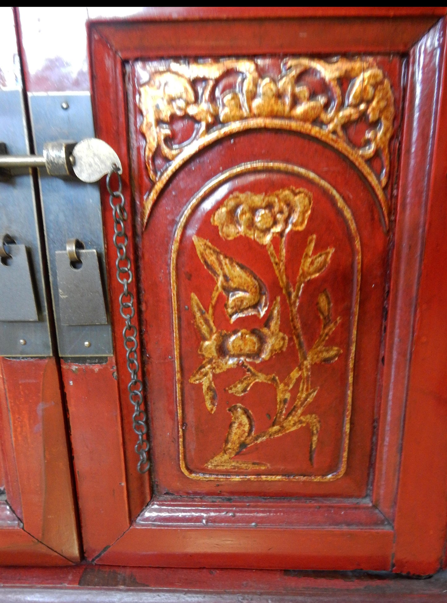 #5009 Antique Chinoiserie Red/Gold Lacquer Wood Low Chest