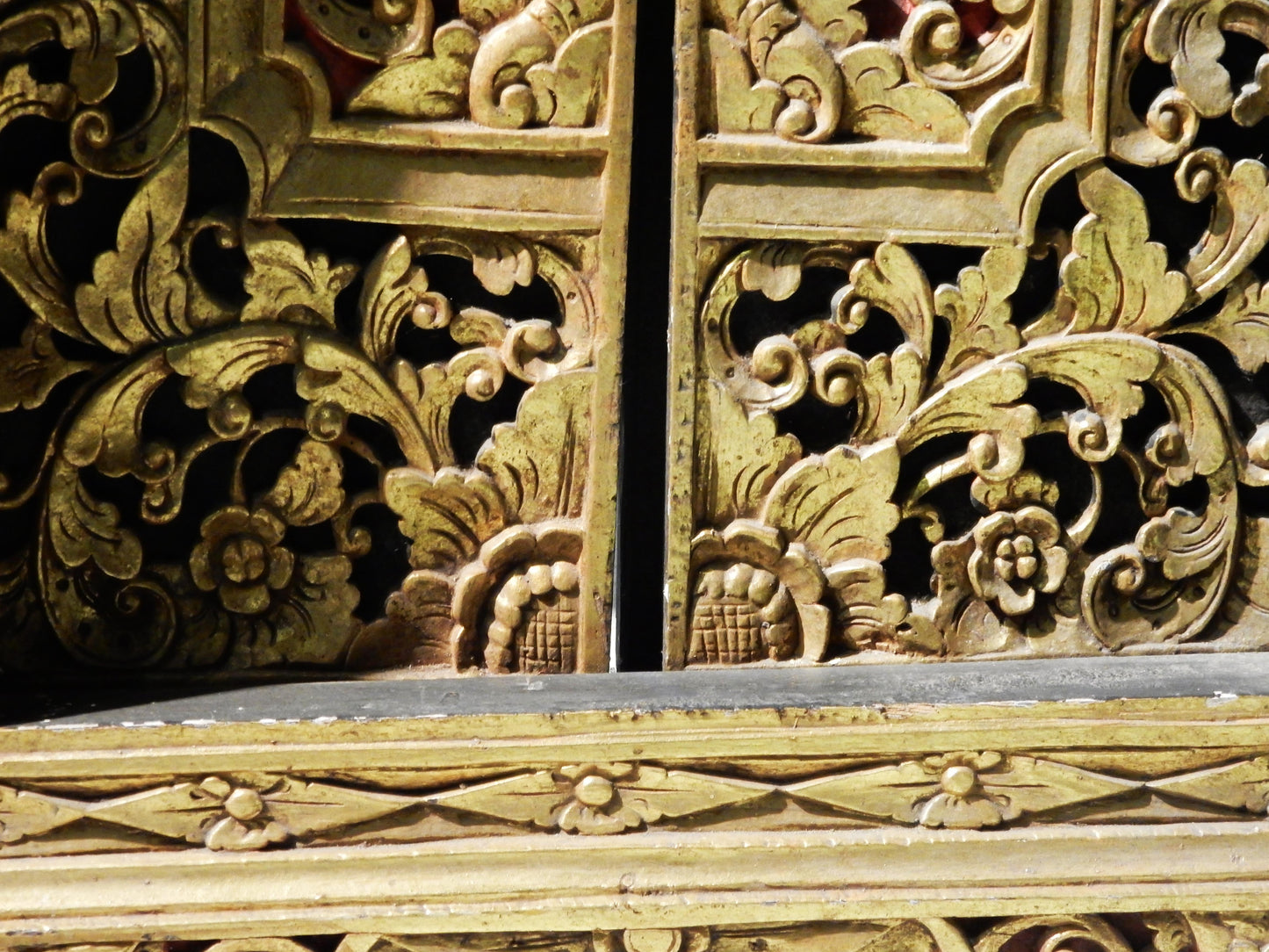 #w18 Old Gilt Wood Wall Decor/ Window/Shrine