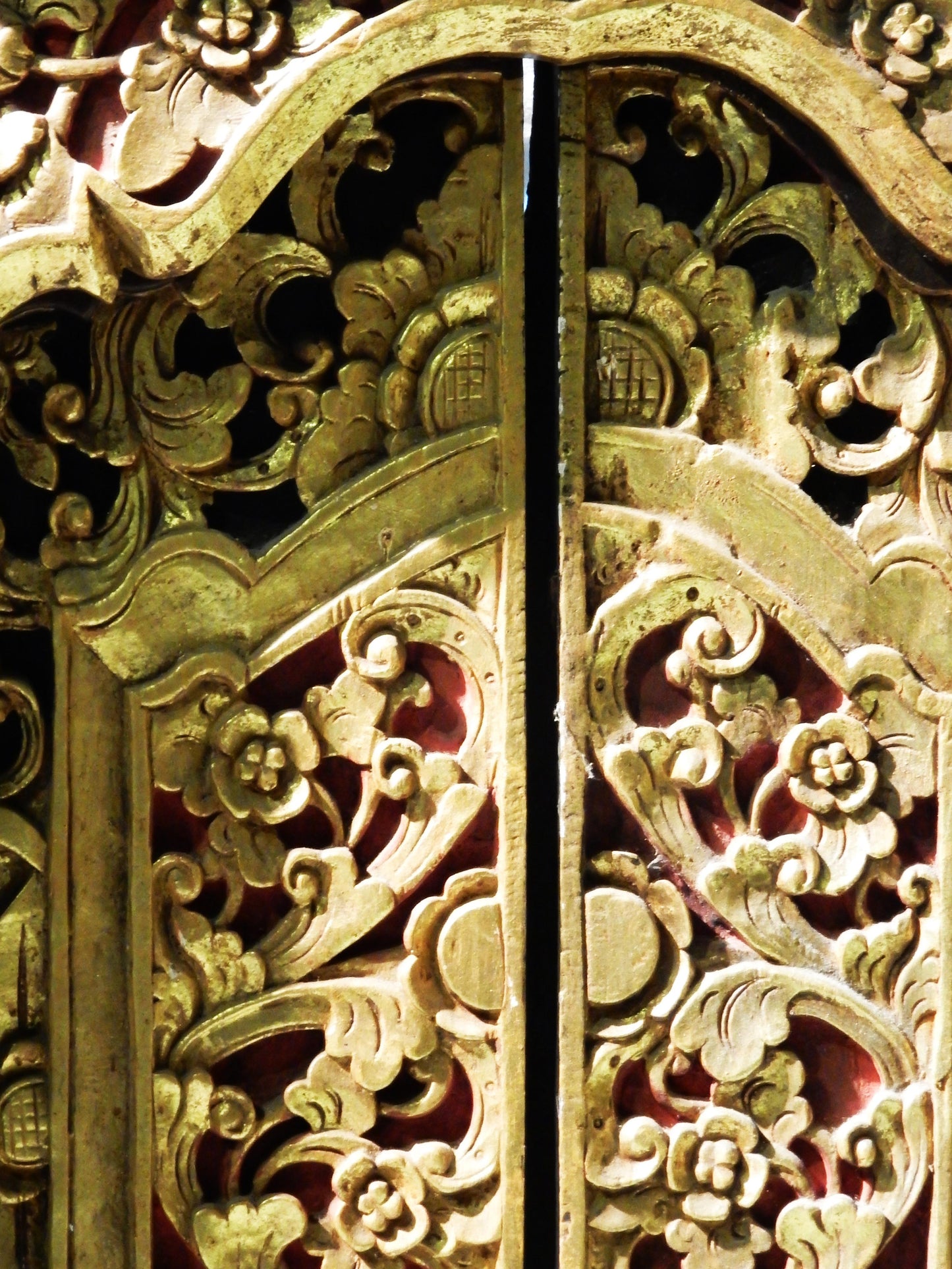 #w18 Old Gilt Wood Wall Decor/ Window/Shrine