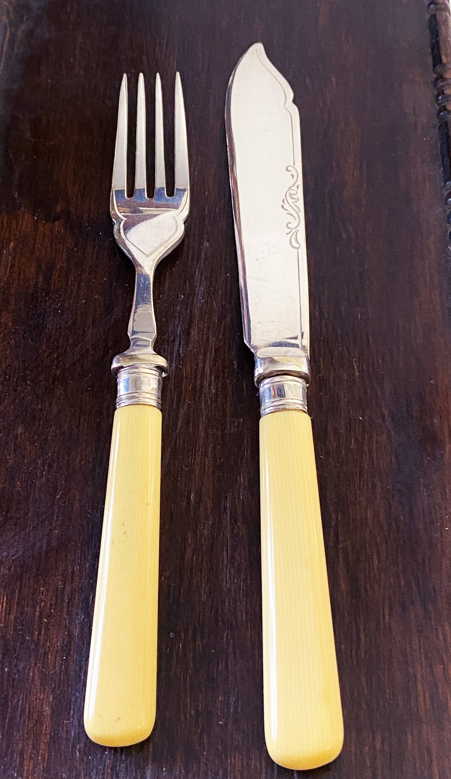 #3605 Epns Engraved Fish Flatware Set for 6