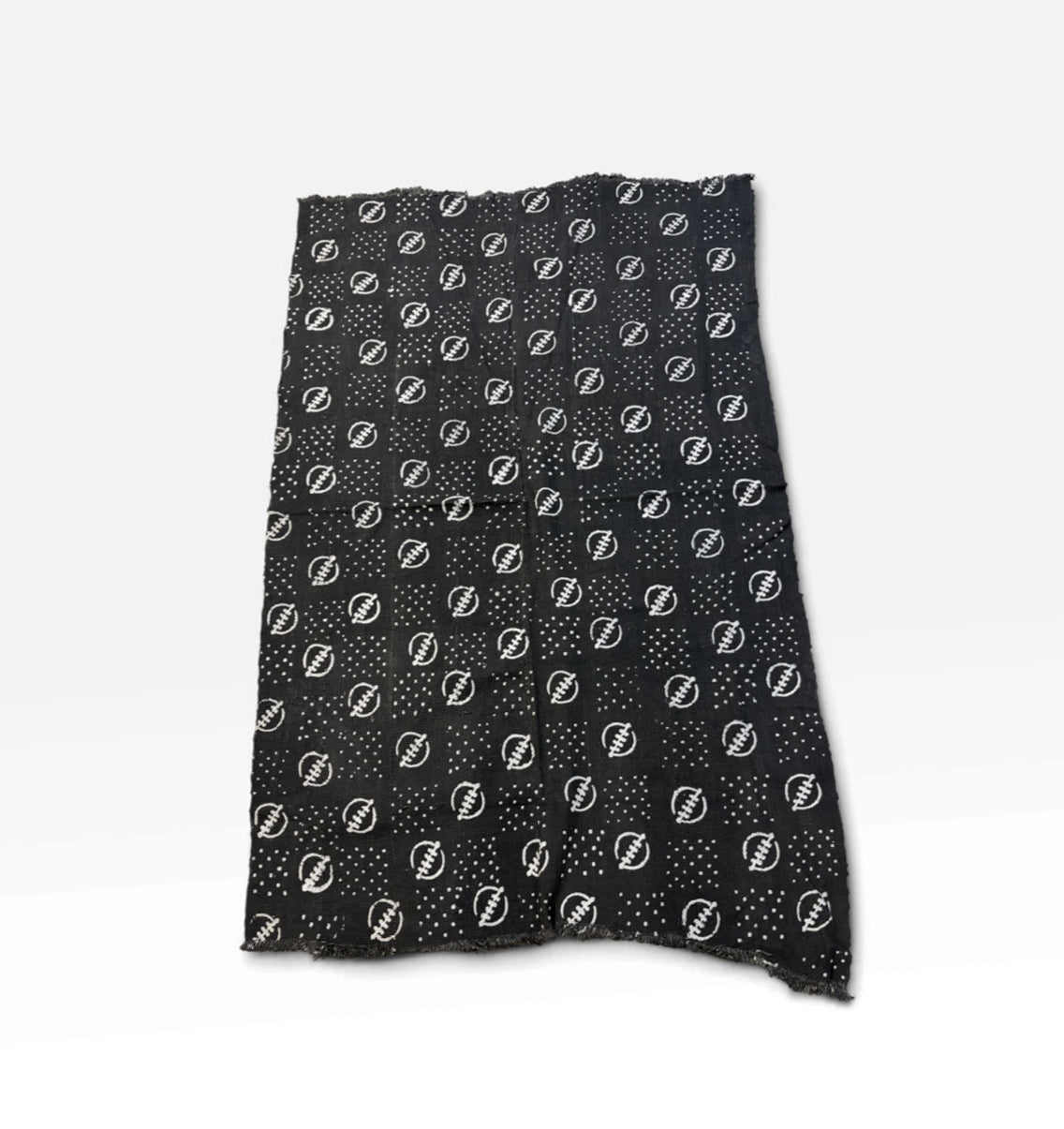 # 3848 Vintage African Black and White Mud Cloth Textile Mali 42" by 63"