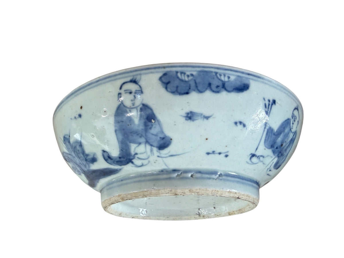 #6620 Early 19th c Chinoiserie  Porcelain  Blue and white  Bowl w/ Kids