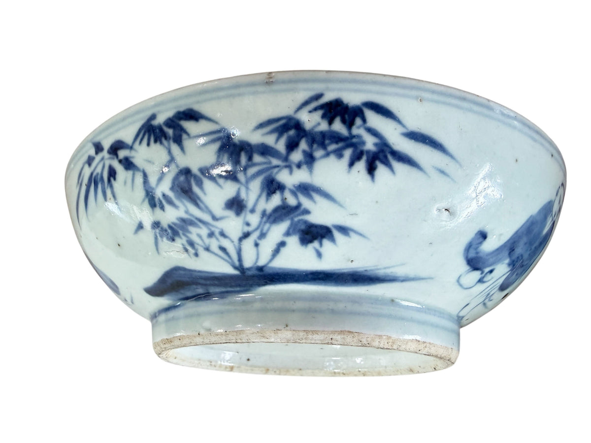 #6620 Early 19th c Chinoiserie  Porcelain  Blue and white  Bowl w/ Kids