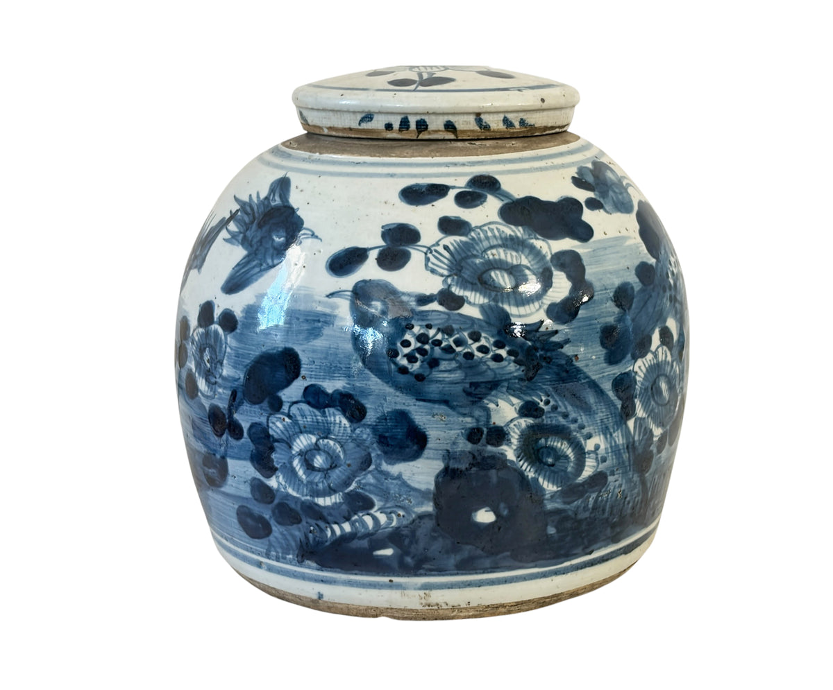 #3789 Vintage Chinoiserie Blue & White Porcelain Ginger Jar  W/ Swallow birds 9" H