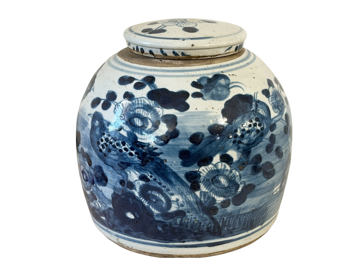 #3789 Vintage Chinoiserie Blue & White Porcelain Ginger Jar  W/ Swallow birds 9" H