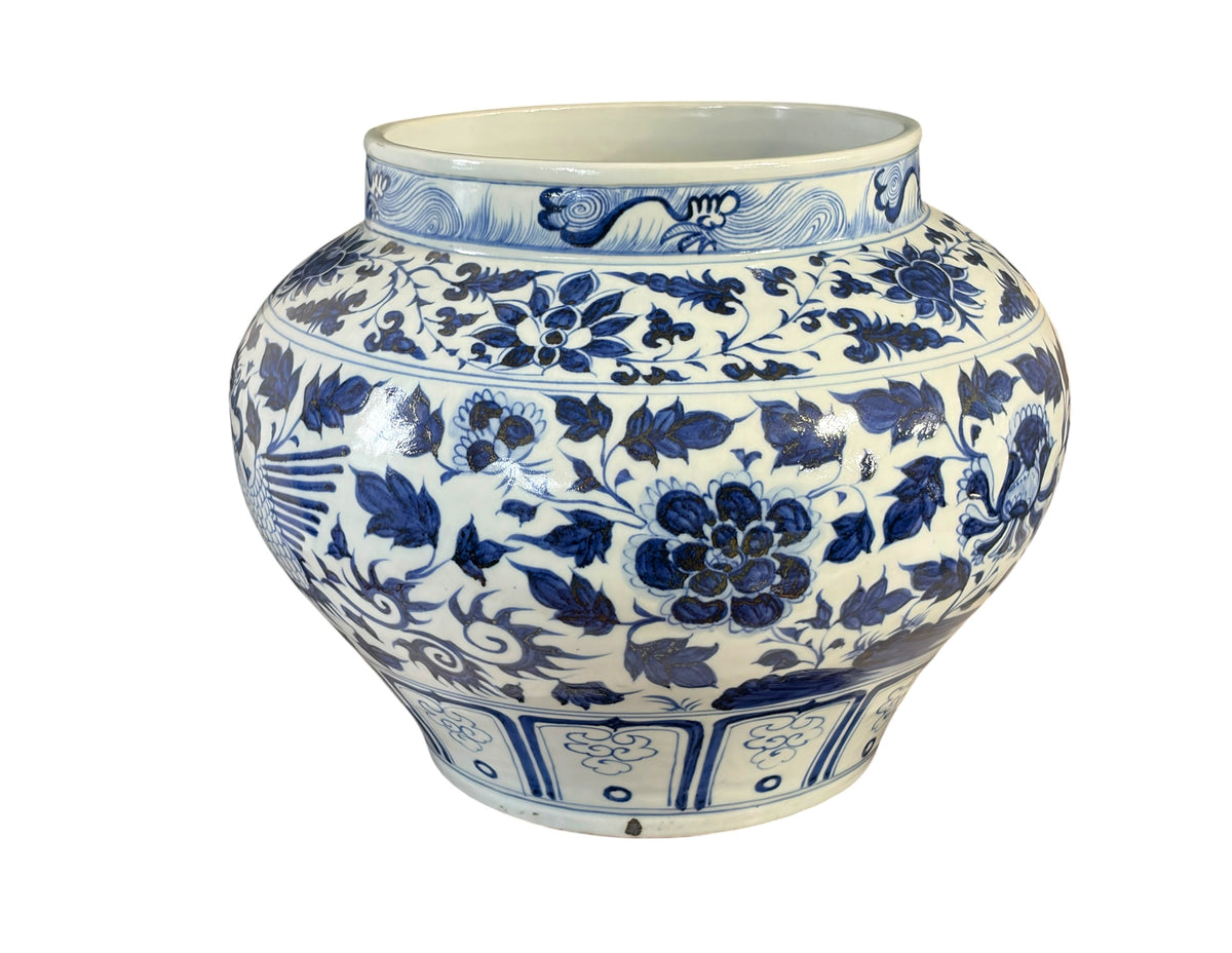 #3713 Vintage Ming Style Chinoiserie Blue and White Vase/Cachepot 11" H