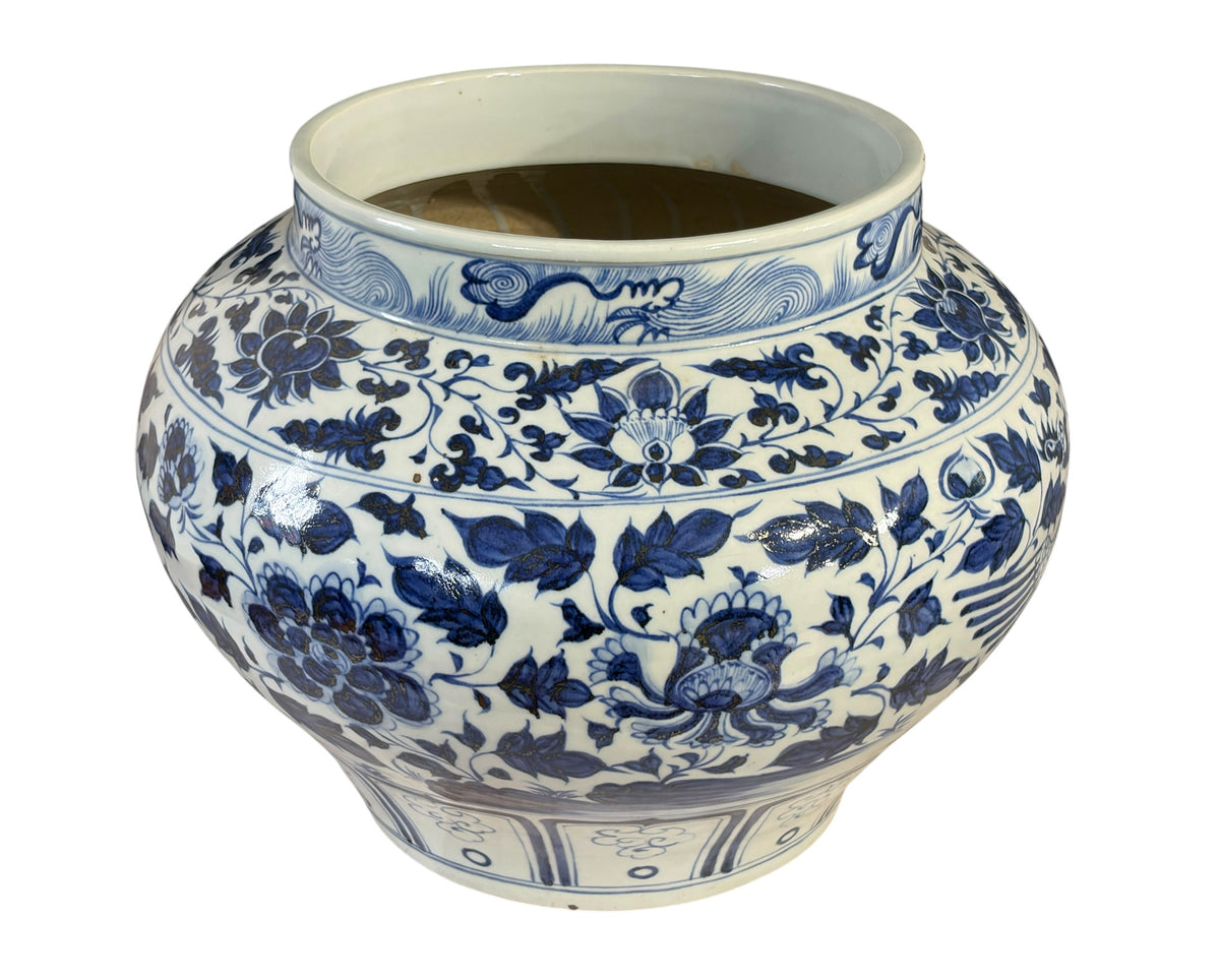 #3713 Vintage Ming Style Chinoiserie Blue and White Vase/Cachepot 11" H