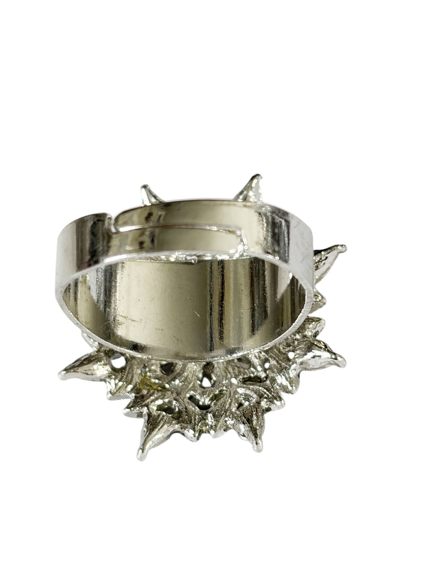 #56 Vintage Ring  W Unique Flower Shape Size 7 Resizable