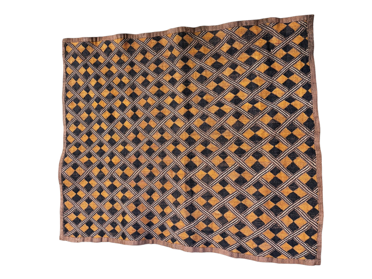 #1355 Vintage LG  African Tribal Kuba Kasai Velvet Raffia Textile 32.5"
