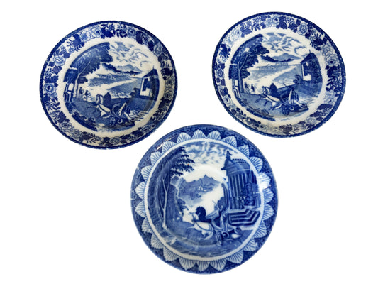 #698 Vintage Blue  and White Decorative  set  of 3Plates Made in Japan