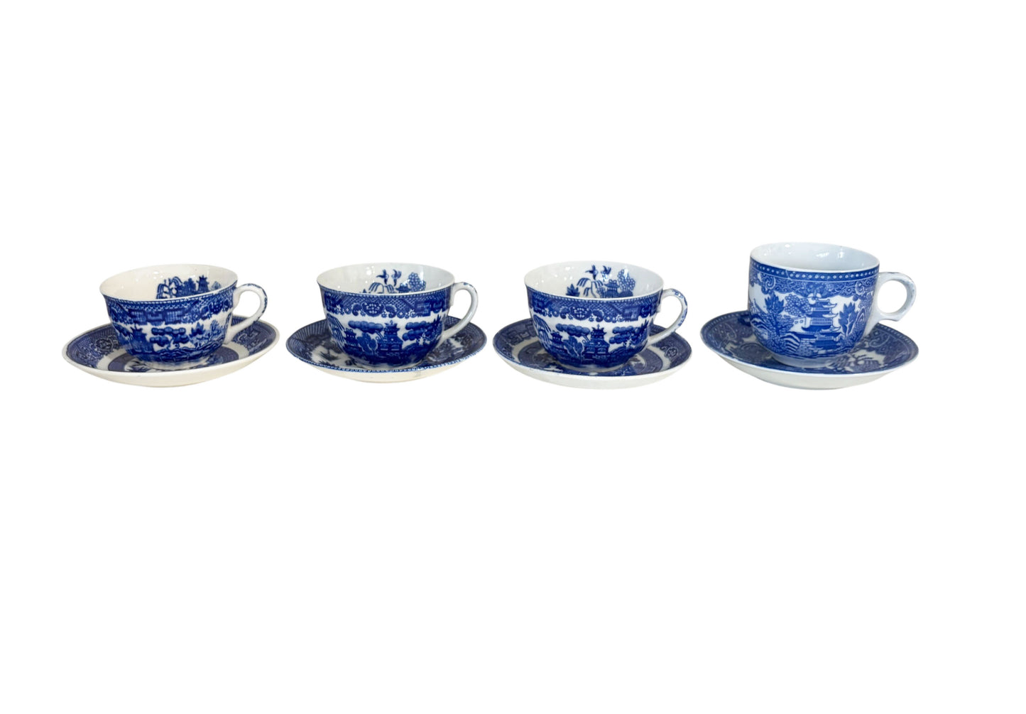 #701 Vintage Blue & White porcelain  Willow Pattern set of 4 Tea Cups Made in Japan