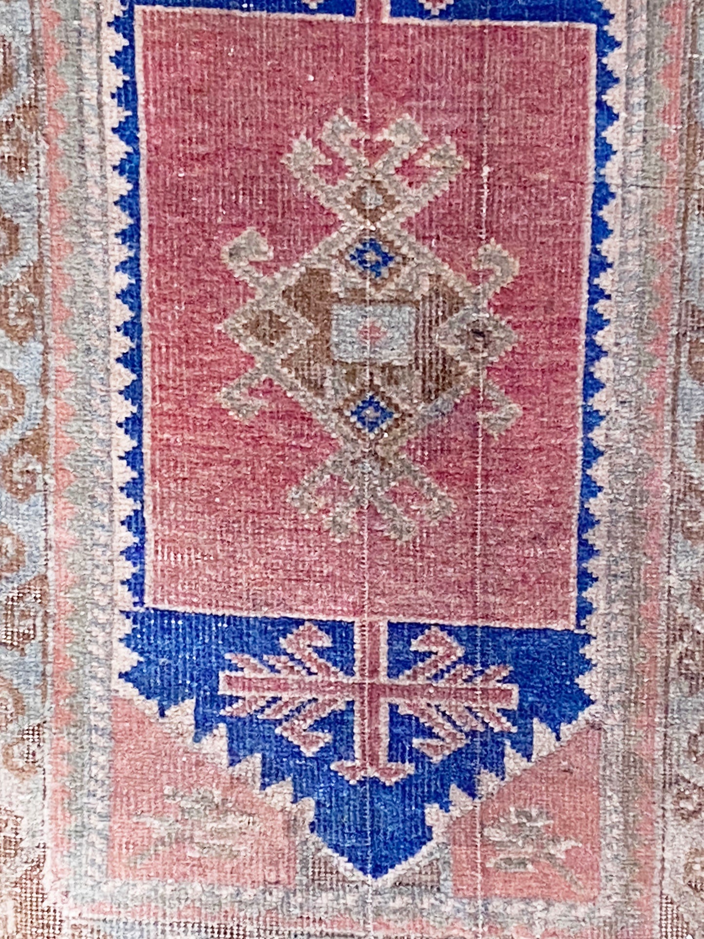 #666 Vintage Turkish Hand Knotted  Small Accent Rug 17" w by 33 "